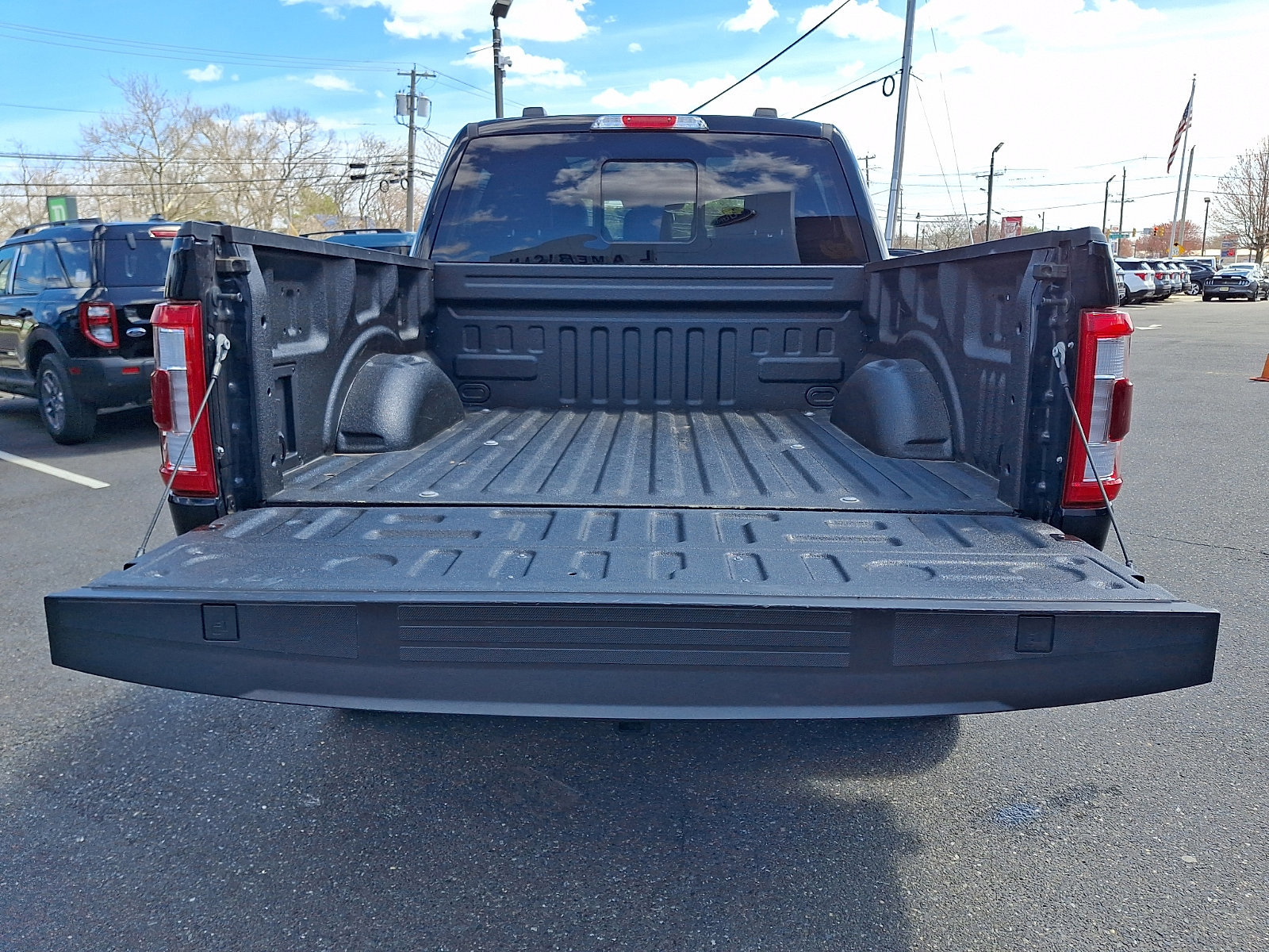 Certified 2023 Ford F150 Lariat w/ Equipment Group 502A High image 30