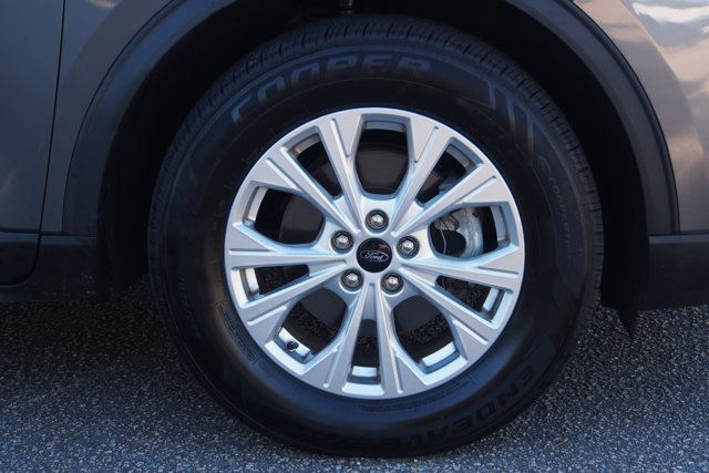 Certified 2023 Ford Escape Active AWD/4WD image 9