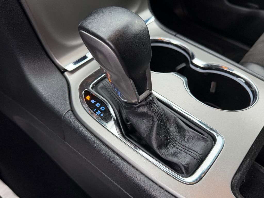 Used 2021 Jeep Grand Cherokee Laredo X image 10