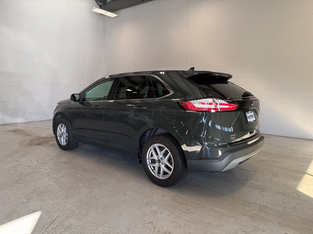Certified 2023 Ford Edge SEL w/ Convenience Package AWD/4WD image 5
