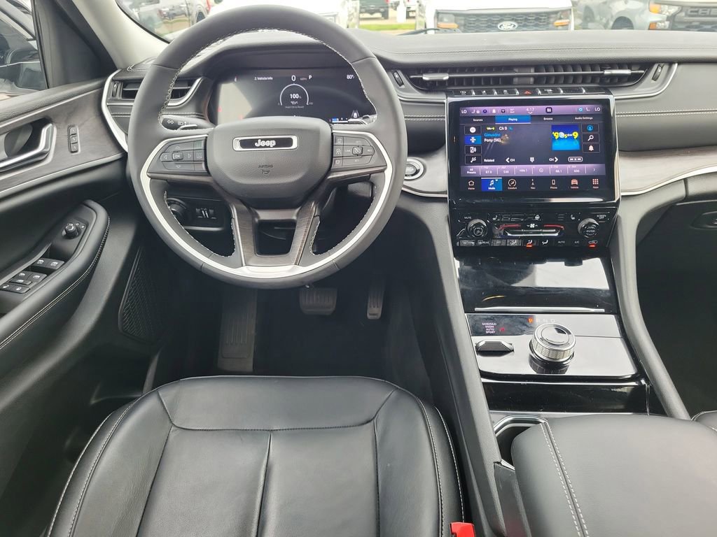 Used 2023 Jeep Grand Cherokee L Limited image 12