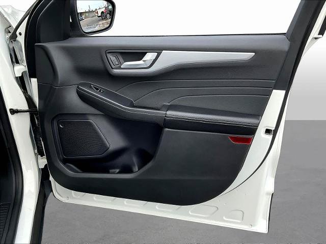 Certified 2024 Ford Escape Platinum AWD/4WD image 29