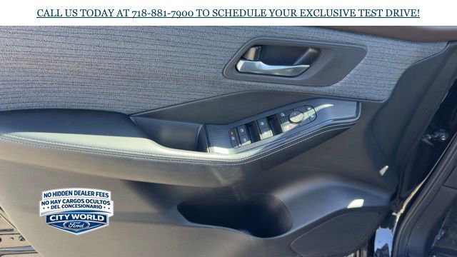 Used 2023 Nissan Rogue SV AWD/4WD image 7