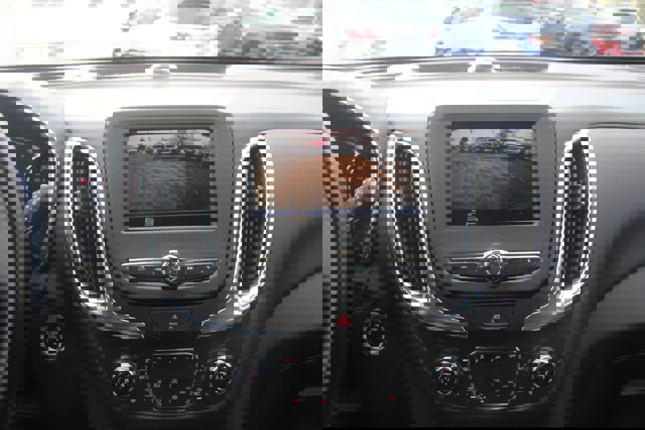 Used 2020 Chevrolet Equinox LT image 28