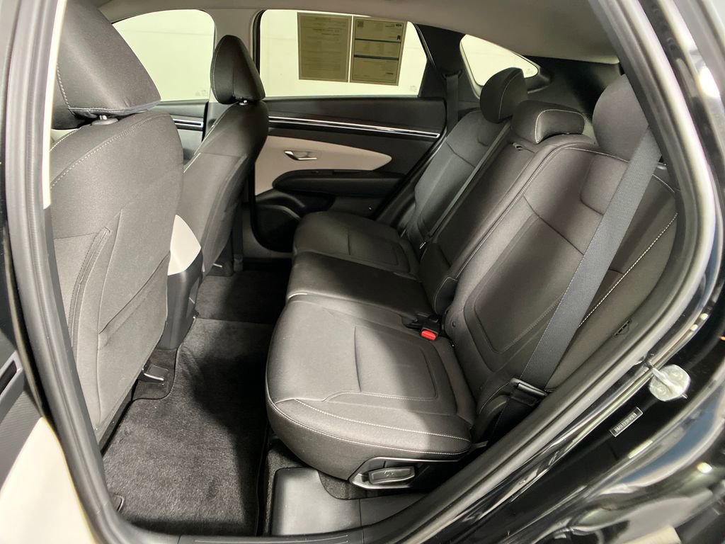 Used 2024 Hyundai Tucson SE image 29