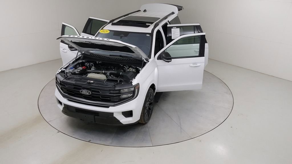 Certified 2025 Ford Expedition Max Platinum w/ Stealth Appearance Package AWD/4WD image 48