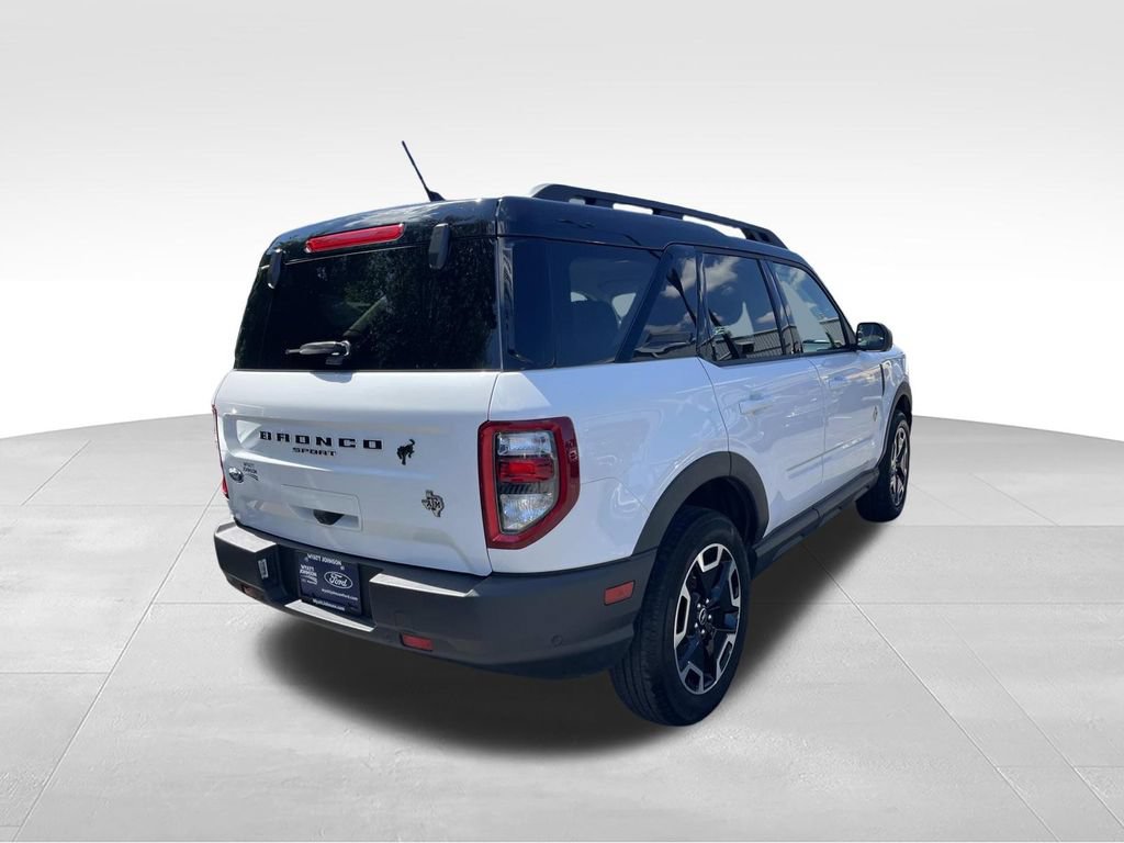 Certified 2024 Ford Bronco Sport Outer Banks w/ Tech Package AWD/4WD image 4