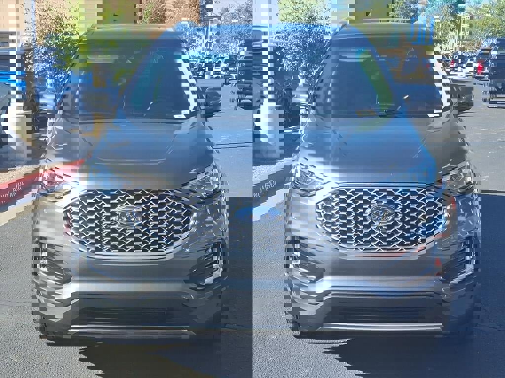 Certified 2024 Ford Edge SEL w/ Convenience Package image 2