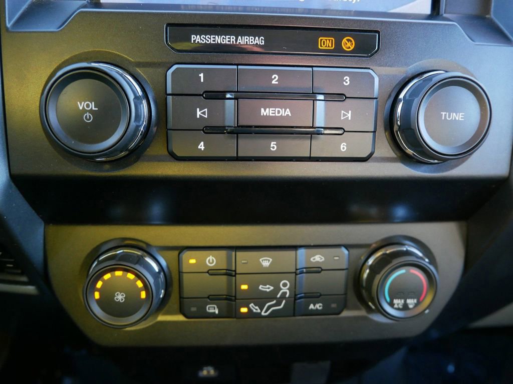 Certified 2022 Ford F250 XLT w/ XLT Value Package image 27