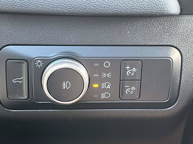 Certified 2020 Ford Escape SEL FWD image 33