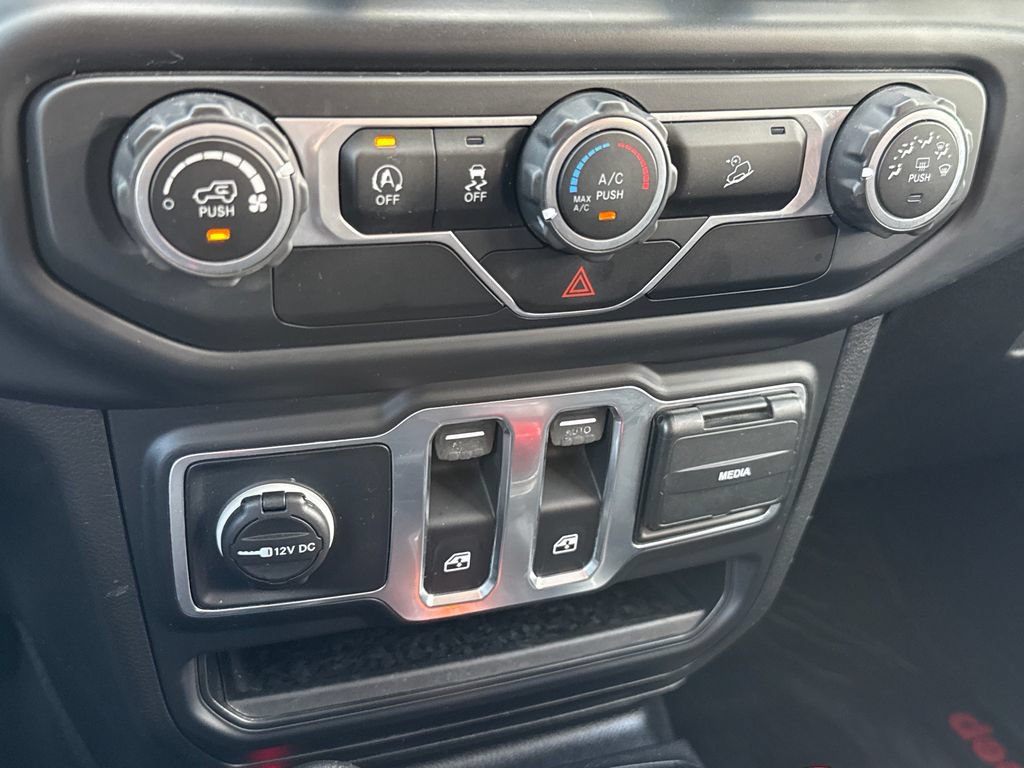 Used 2019 Jeep Wrangler Sport AWD/4WD image 21