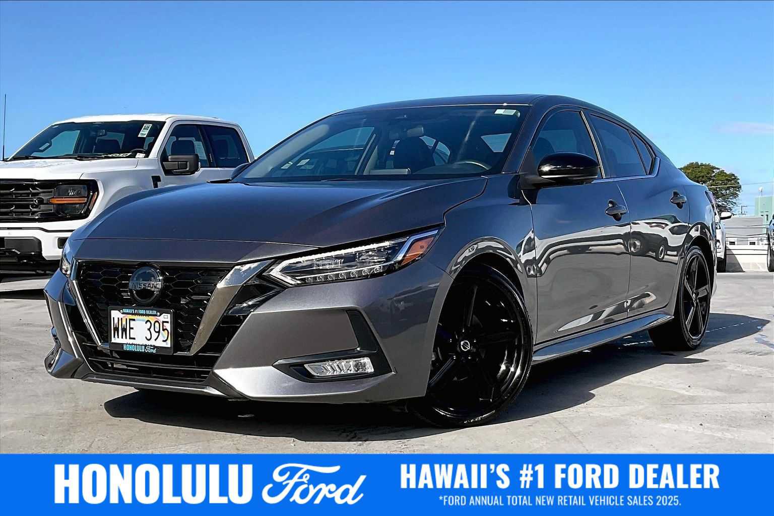 Used 2023 Nissan Sentra SR w/ SR Premium Package FWD image 1