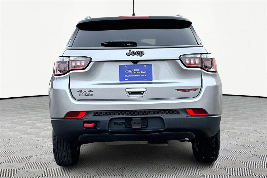 Used 2022 Jeep Compass Trailhawk w/ Trailhawk Convenience Group image 3