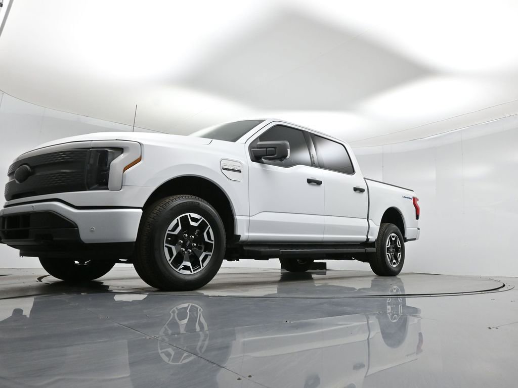 Certified 2023 Ford F150 Lightning XLT image 44