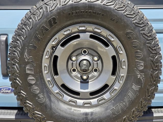 Certified 2022 Ford Bronco Everglades AWD/4WD image 11