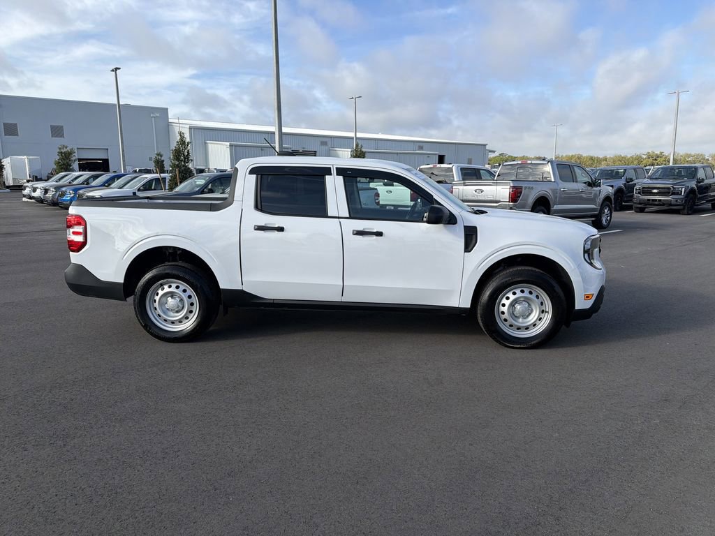 Certified 2025 Ford Maverick XL w/ Equipment Group 102A image 3