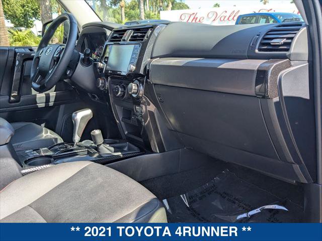 Used 2021 Toyota 4Runner TRD Off-Road Premium w/ Moonroof Package AWD/4WD image 23