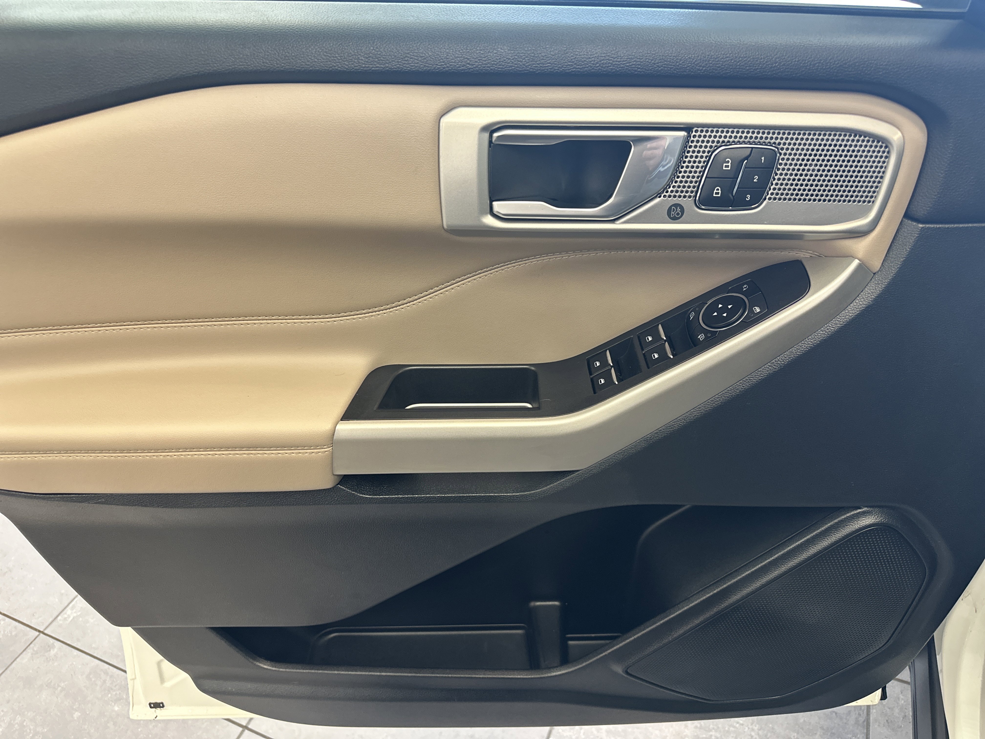 Certified 2023 Ford Explorer Limited w/ Equipment Group 301A image 23