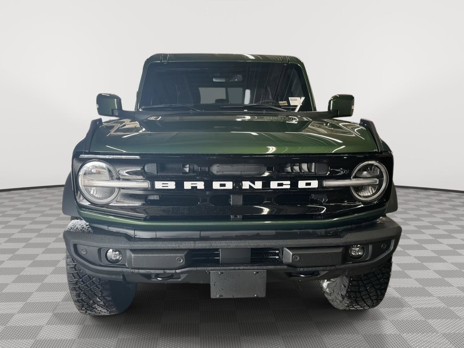 Certified 2022 Ford Bronco Outer Banks w/ Sasquatch Package AWD/4WD image 2