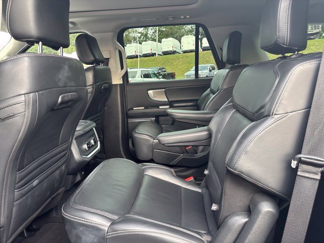 Certified 2025 Ford Expedition Platinum AWD/4WD image 23
