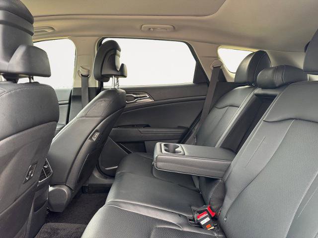 Used 2025 Kia Sportage EX w/ Premium Package FWD image 13