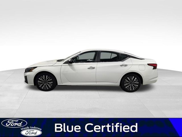 Used 2025 Nissan Altima 2.5 SV FWD image 3