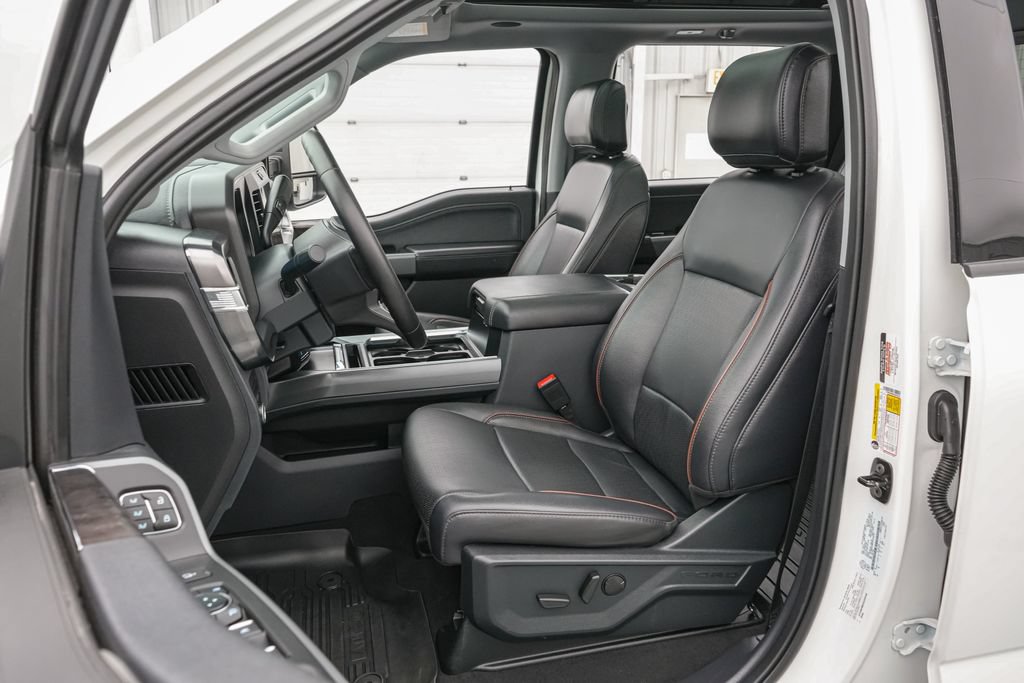 Certified 2025 Ford F250 Lariat w/ Lariat Ultimate Package AWD/4WD image 12