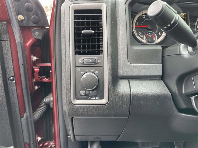 Used 2018 RAM 2500 Tradesman w/ Chrome Appearance Group image 15