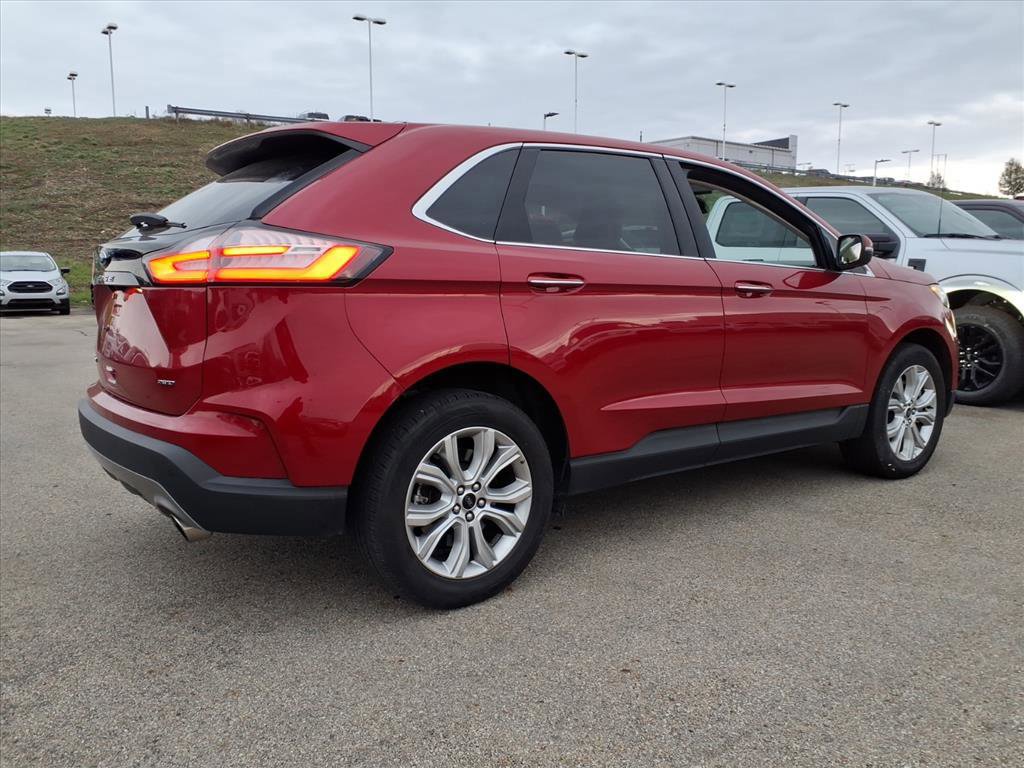Certified 2024 Ford Edge Titanium image 4