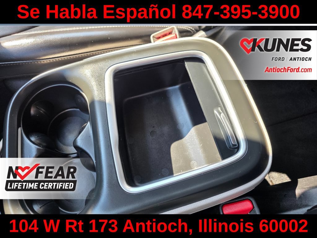 Used 2023 Chrysler Pacifica Touring-L FWD image 39