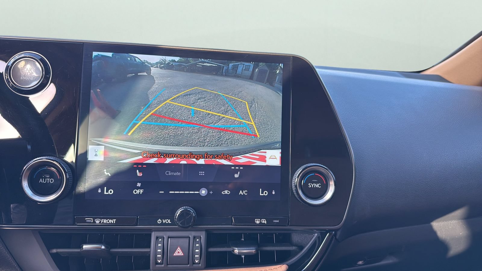 Used 2022 Lexus NX 250 FWD w/ Towing Package (2000 Lbs) image 19