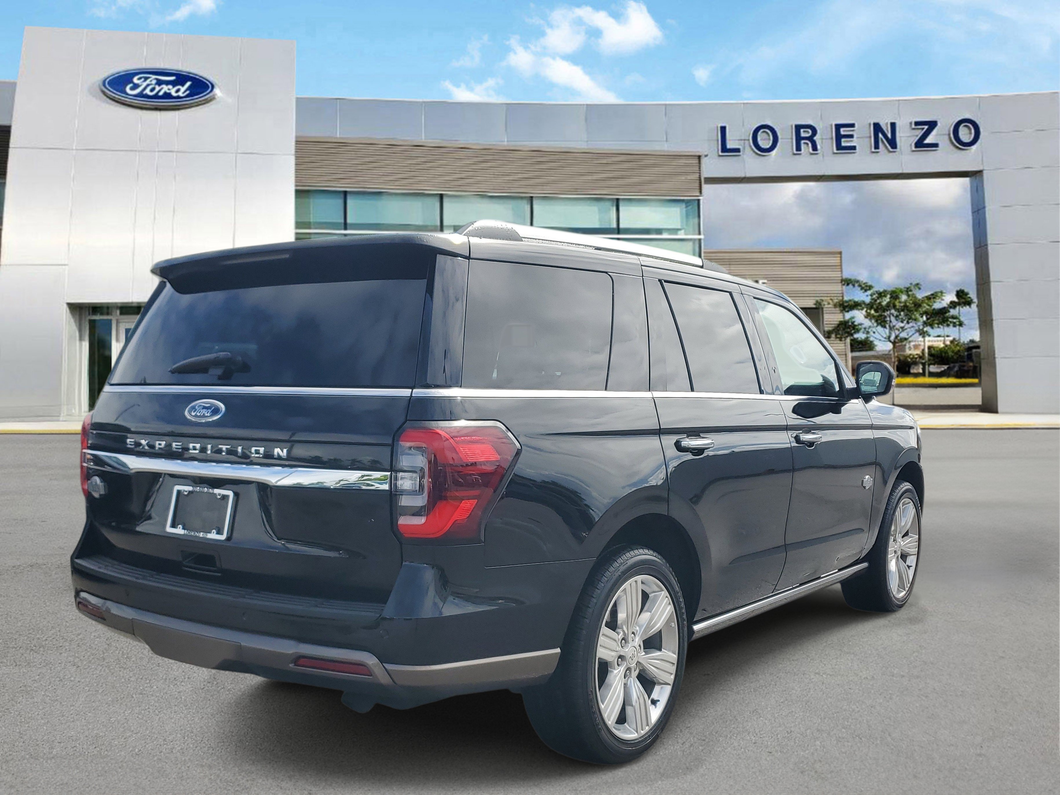 Certified 2024 Ford Expedition King Ranch AWD/4WD image 5