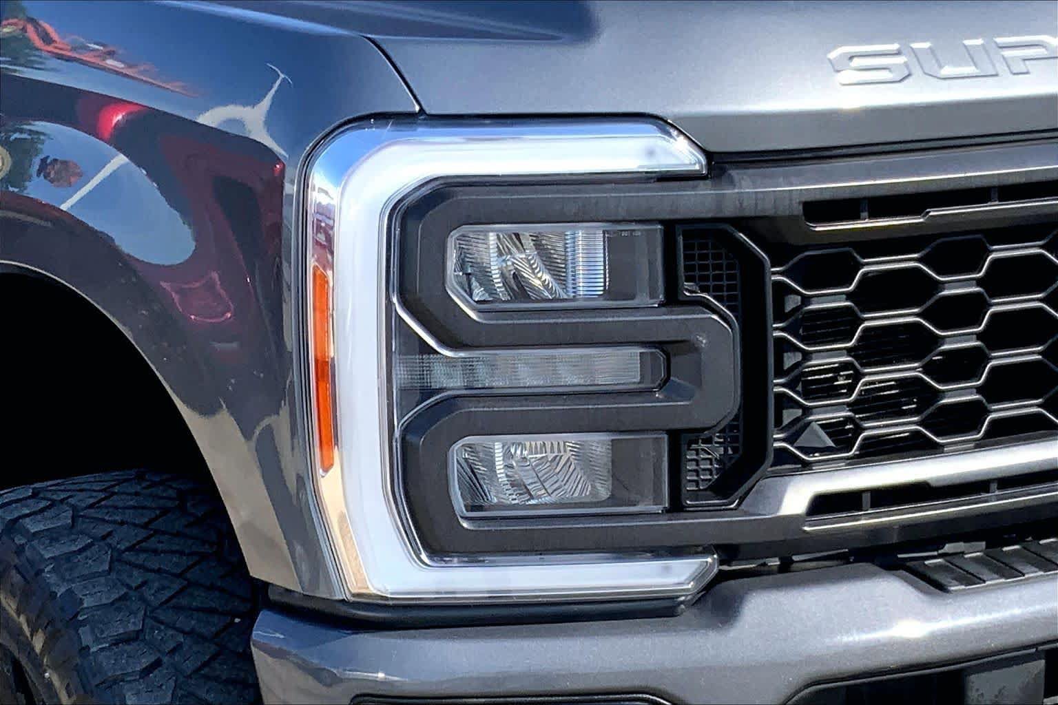 Certified 2023 Ford F250 Lariat w/ Lariat Ultimate Package AWD/4WD image 26