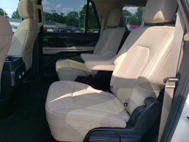 Certified 2022 Ford Expedition Max Platinum image 30