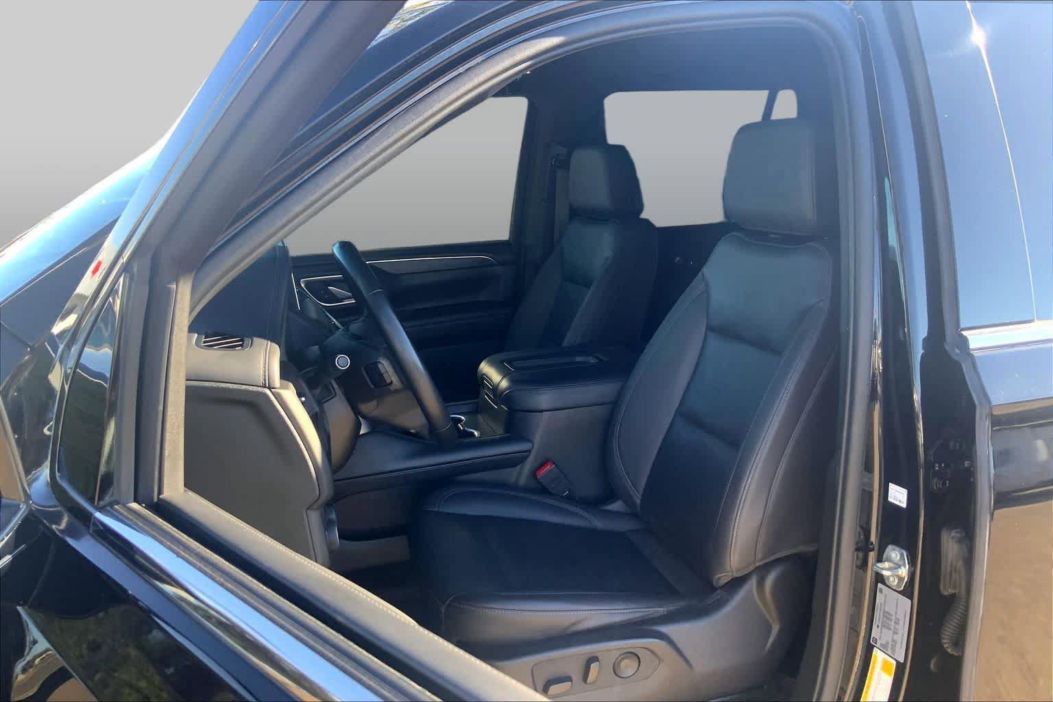 Used 2023 Chevrolet Tahoe LT RWD image 8