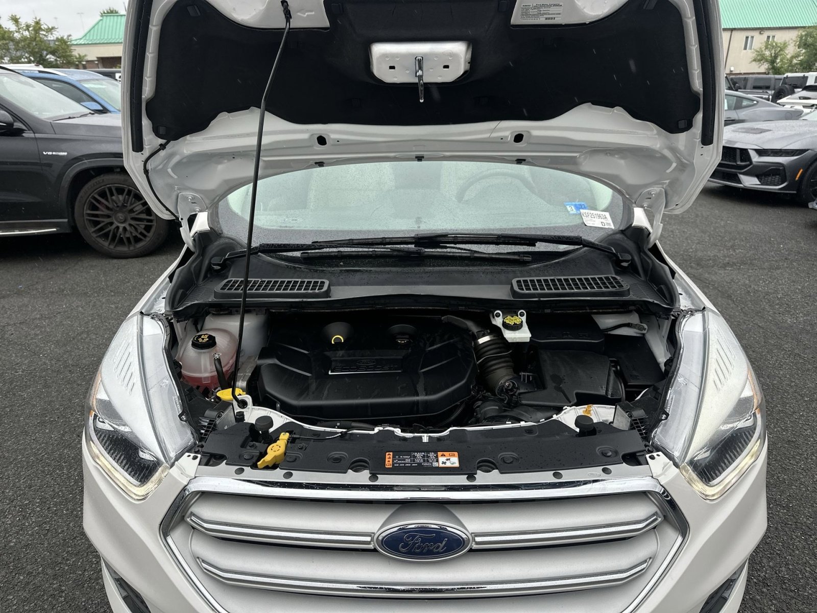 Certified 2019 Ford Escape Titanium AWD/4WD image 36