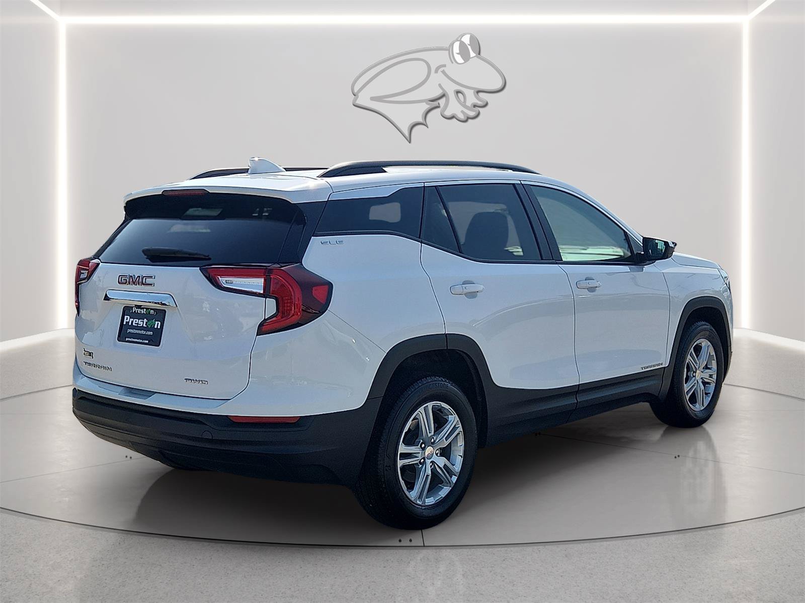 Used 2023 GMC Terrain SLE w/ Driver Convenience Package AWD/4WD image 5