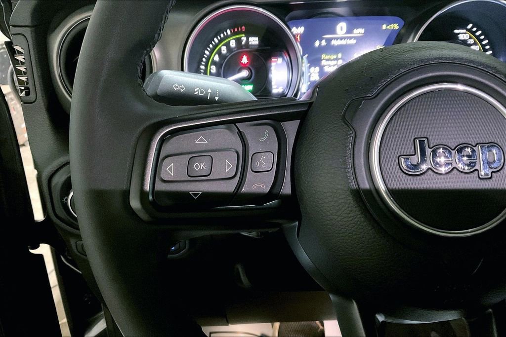 Used 2023 Jeep Wrangler Unlimited image 17