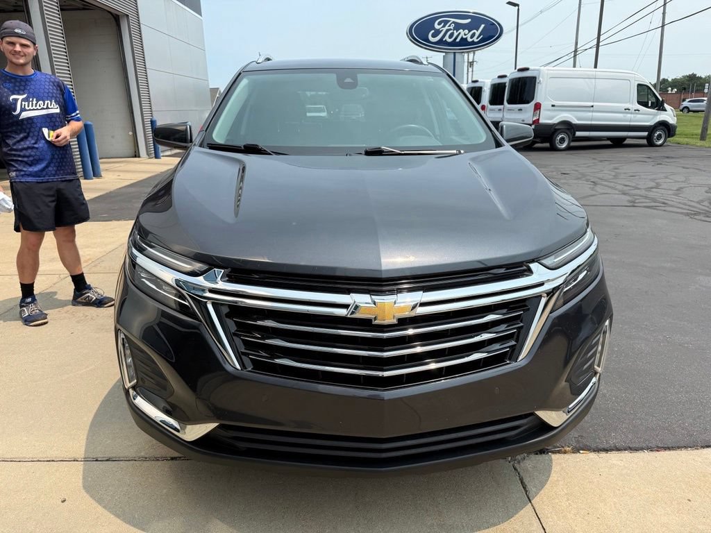 Used 2022 Chevrolet Equinox Premier w/ LPO, Floor Liner Package FWD image 6