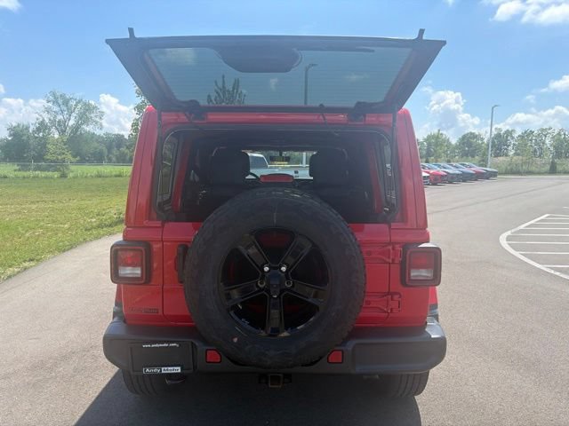 Used 2021 Jeep Wrangler Unlimited Sahara AWD/4WD image 11
