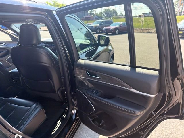 Used 2024 Jeep Grand Cherokee Limited 4xe AWD/4WD image 27
