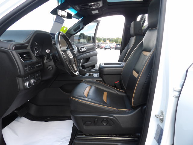 Used 2021 GMC Yukon AT4 w/ AT4 Premium Plus Package AWD/4WD image 26