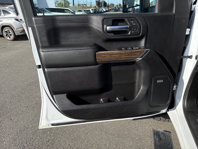 Used 2020 Chevrolet Silverado 2500 High Country w/ Technology Package AWD/4WD image 11