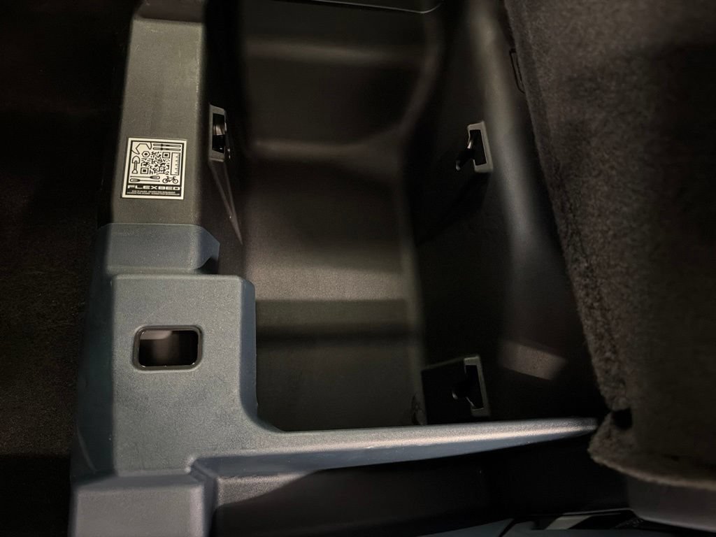 Certified 2025 Ford Maverick Lobo AWD/4WD image 32