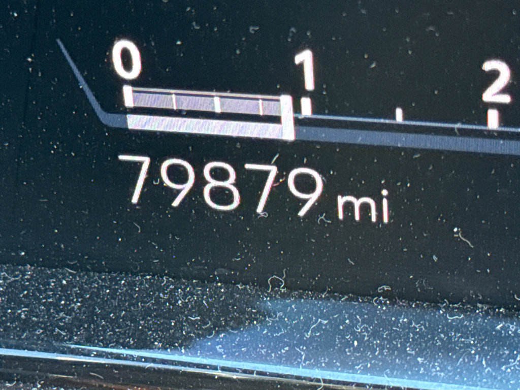 Used 2021 Cadillac Escalade ESV Premium Luxury w/ LPO, Radiant Package image 18