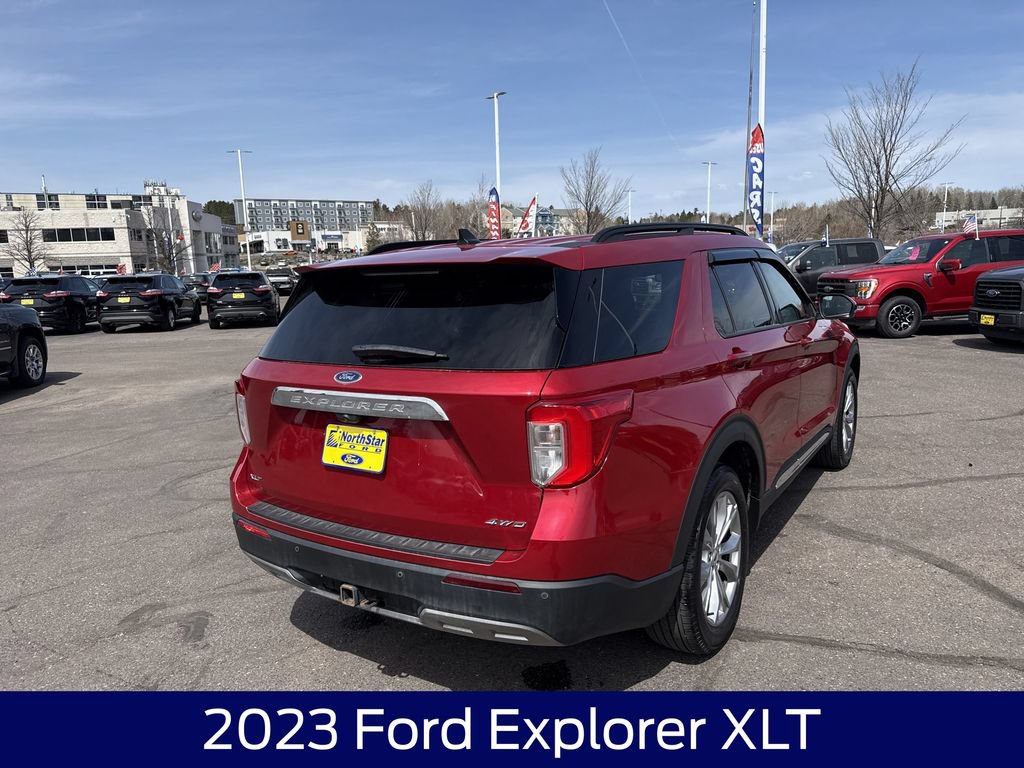 Certified 2023 Ford Explorer XLT w/ Equipment Group 202A AWD/4WD image 7