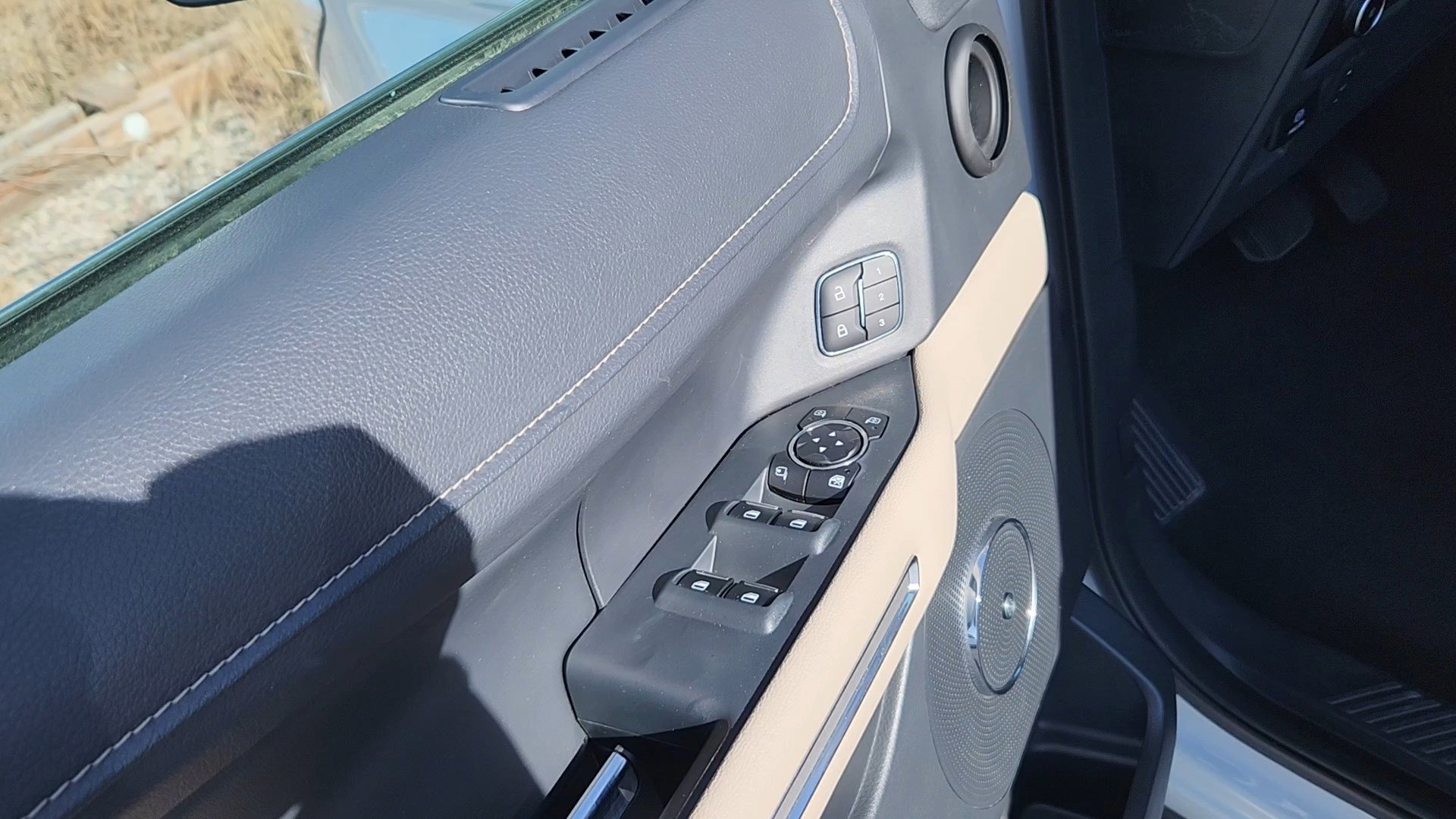 Certified 2024 Ford Expedition Max Limited image 8