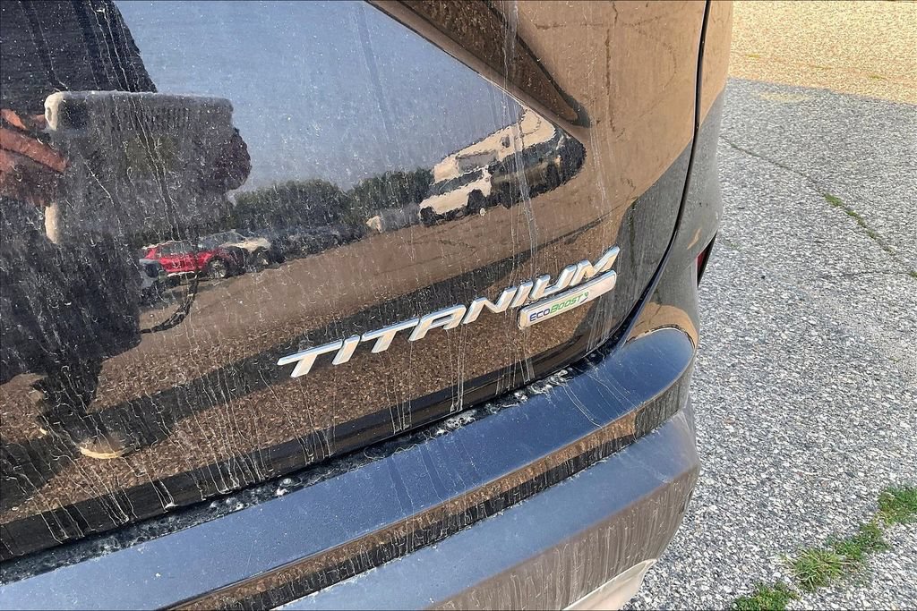 Certified 2019 Ford Edge Titanium w/ Equipment Group 301A AWD/4WD image 6