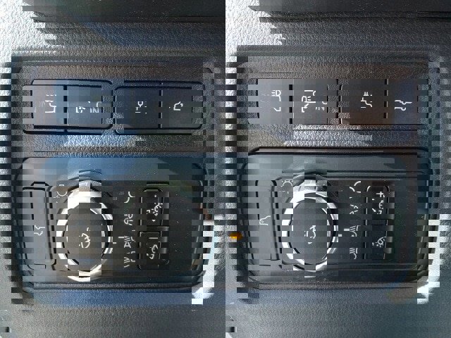 Certified 2024 Ford F250 Platinum image 16