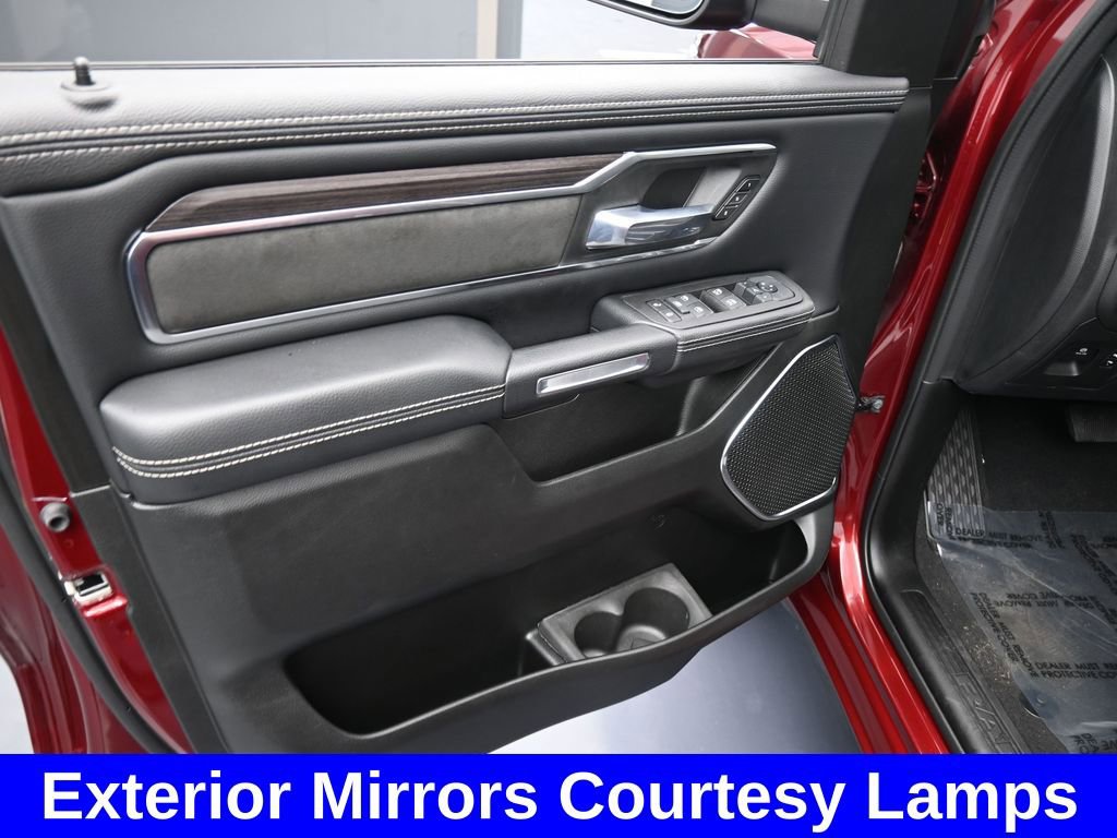 Used 2025 RAM 1500 Laramie AWD/4WD image 15